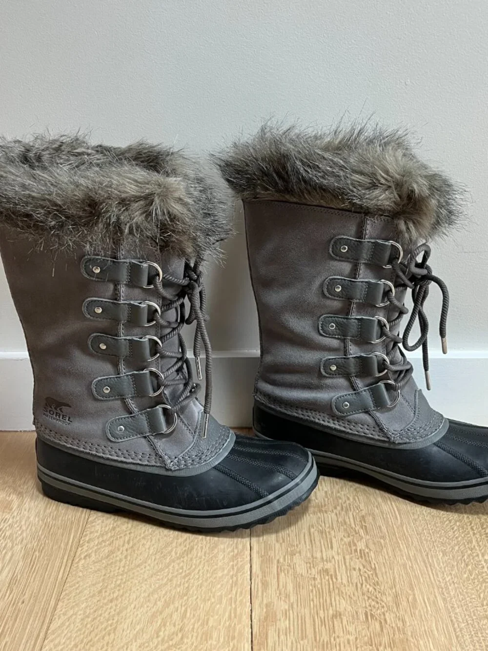 Grey Sorel Joan of Arctic Waterproof Winter Boots Size 8.5